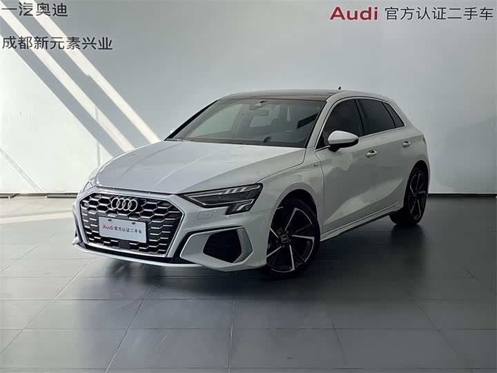 Audi A3 2024 Sportback 35 TFSI stylish and sporty