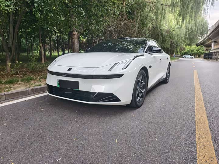 Lynk & Co 10 2025 240 four-wheel drive Ultra sports version H7