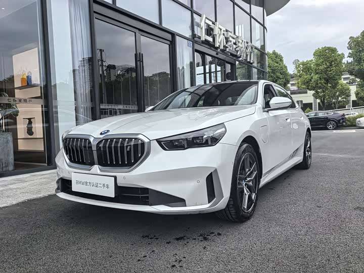 BMW i5 2024 eDrive 35L Exclusive Luxury Package