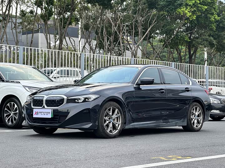 BMW i3 2022 eDrive 35 L