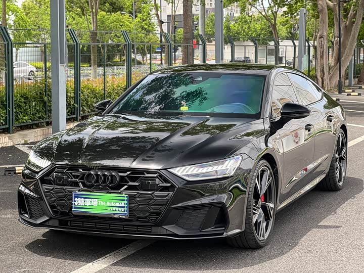 Audi A7 2024 55 TFSI quattro exclusive model