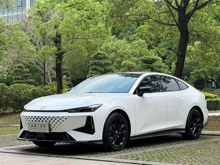 Changan UNI-V 2024 1.5T premium model