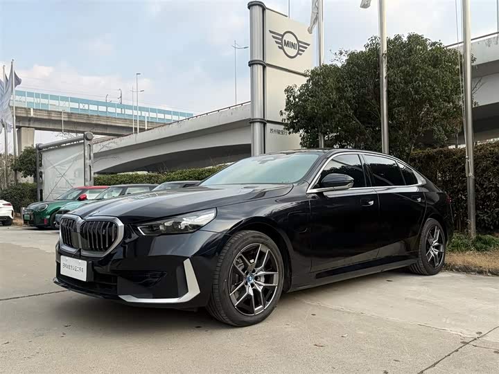BMW i5 2024 eDrive 35L Exclusive Luxury Package