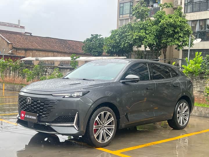 Changan UNI-K 2021 2.0T all-wheel drive premium model
