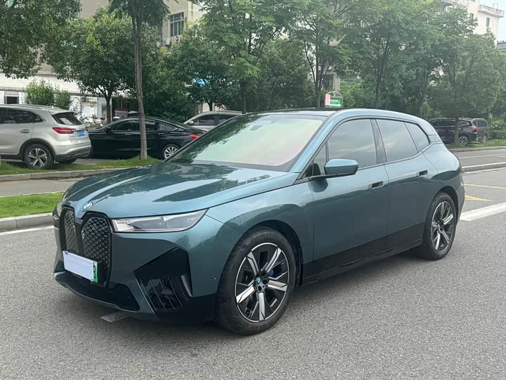 BMW iX 2023 xDrive40