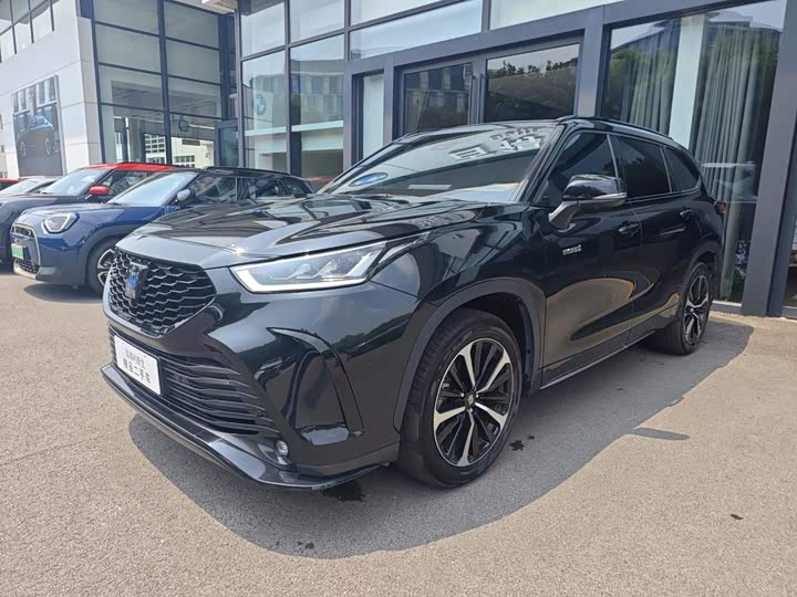 Crown Lufang 2022 2.5L HEV four-wheel drive premium version