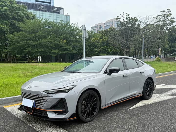 Changan UNI-V 2022 1.5T sports version
