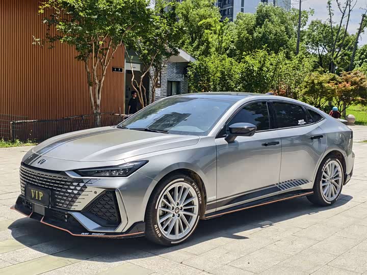 Changan UNI-V 2023 2.0T sharp version