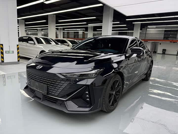Changan UNI-V 2024 1.5T premium model