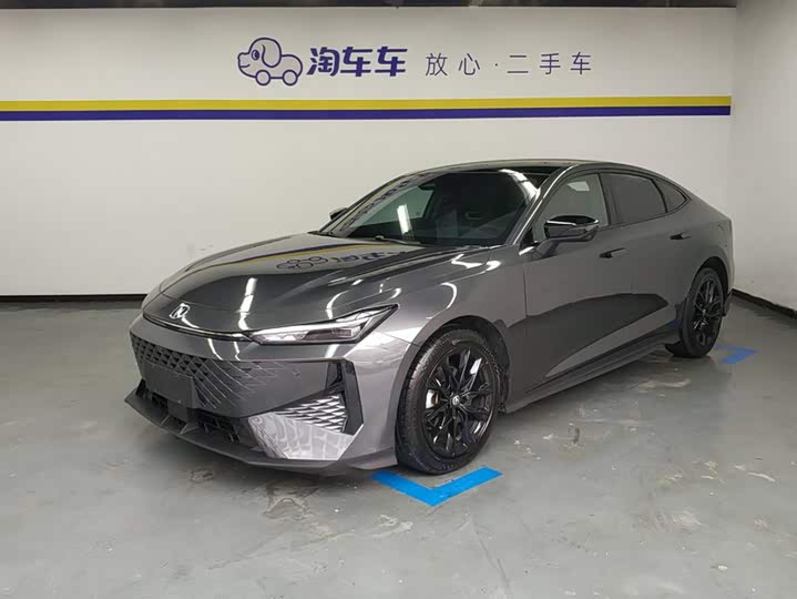 Changan UNI-V 2024 1.5T premium model