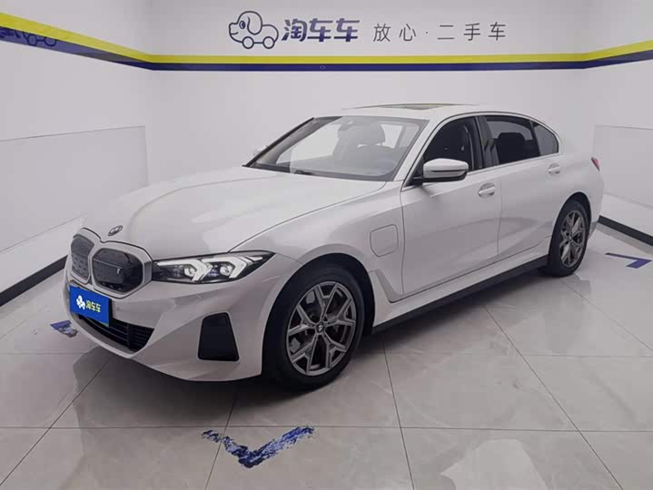 BMW i3 2022 eDrive 35 L