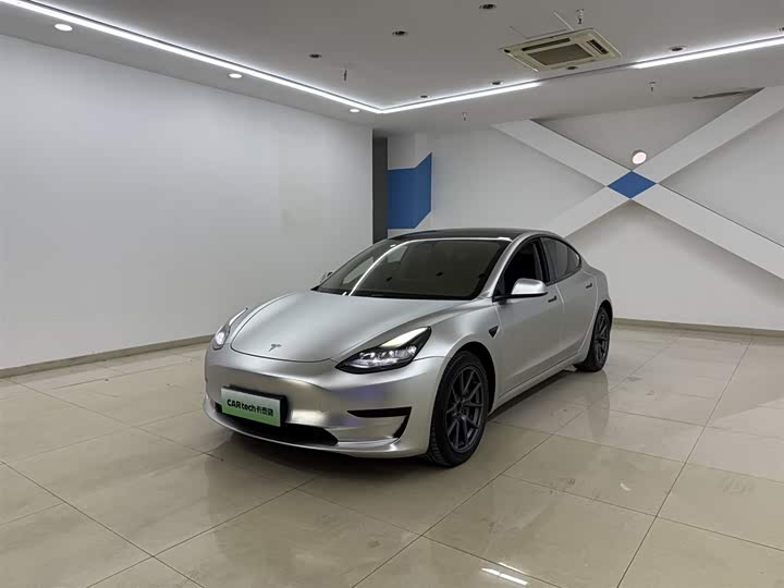Model 3 2022 rear-wheel drive version