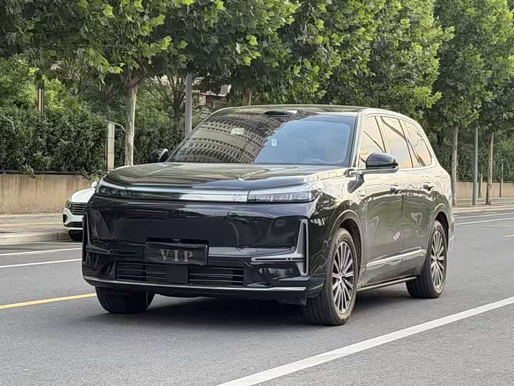 Galaxy M9 2025 210km AWD Pilot Edition