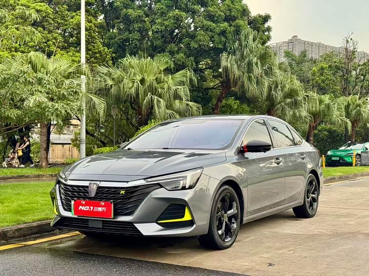 Roewe i6 MAX New Energy 2020 1.5T PHEV Cool Edition