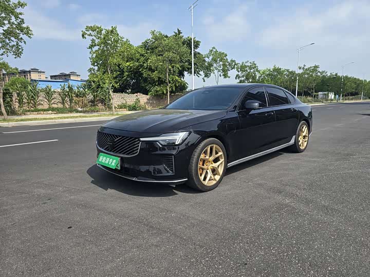 Volvo S90 plug-in hybrid 2026 plug-in hybrid four-wheel drive long range Zhiyuan luxury version