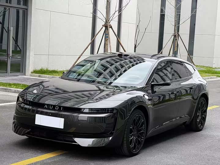 Audi E5 Sportback 2026 official performance quattro model