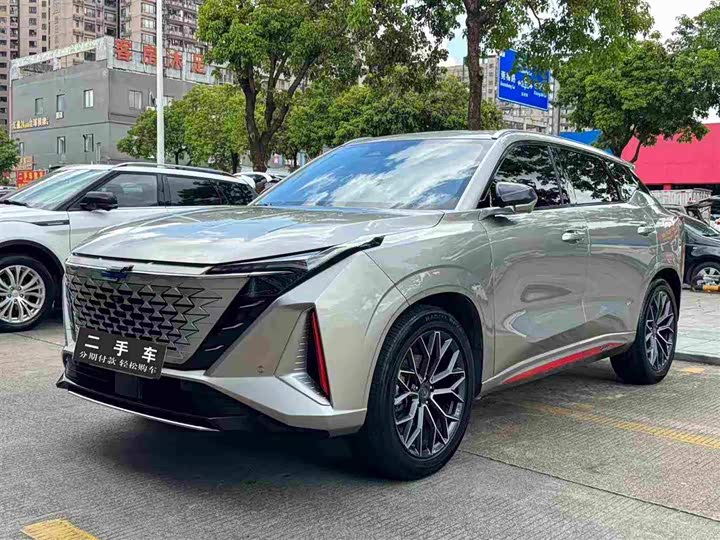Changan Auchan Z6 2022 Blue Whale 1.5T DCT smart collar model