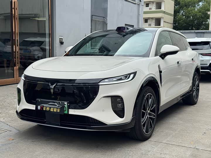 Lantu Zhiyin 2025 AWD Qiankun Edition