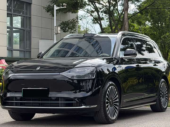 Wenjie M9 2024 extended range Max version 42kWh 6-seater version