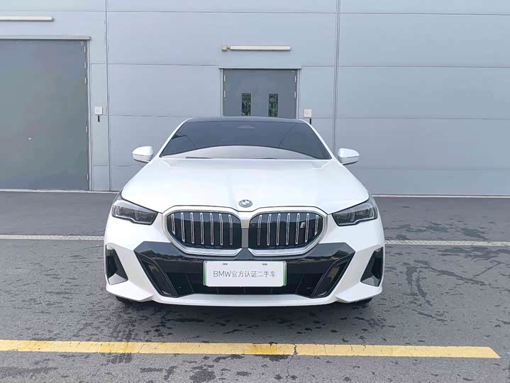 BMW i5 2025 eDrive 40L M Sports Package