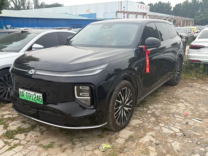 Changan Qiyuan Q07 2025 model 215 premium model