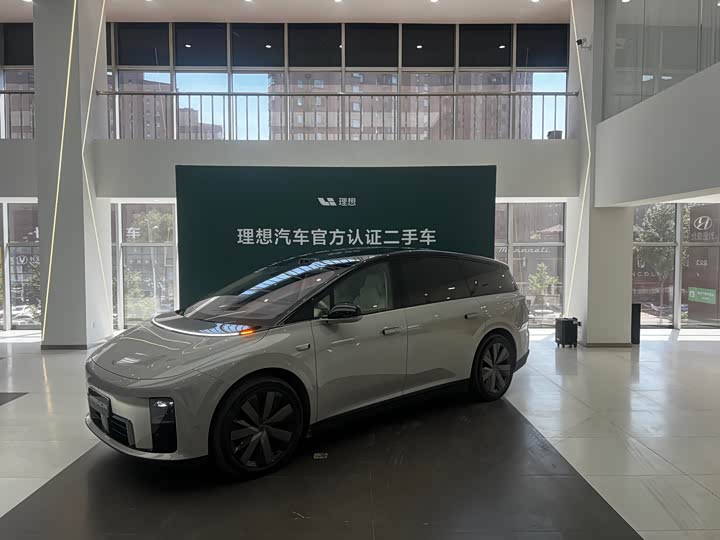 Ideal i8 2025 Standard Edition