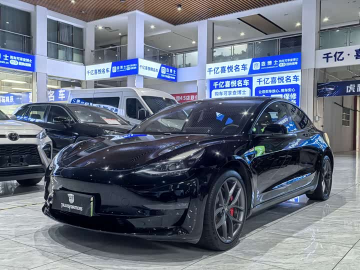 Model 3 2021 Performance high-performance all-wheel drive version