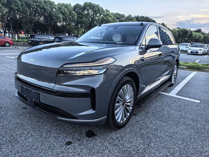 Ledo L90 2025 Ultra six-seater version