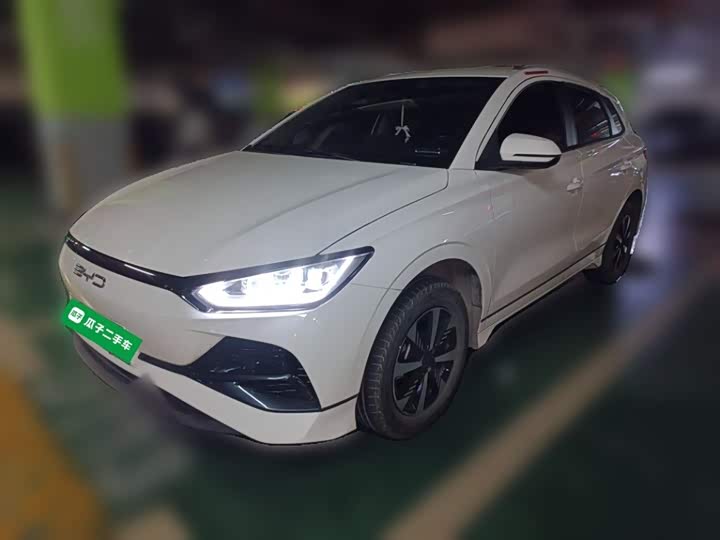 BYD e2 2023 luxury model