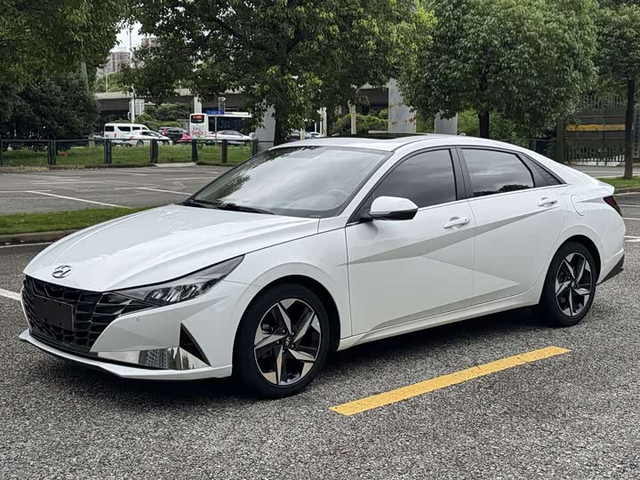 Elantra 2022 1.5L CVT GLX Elite Edition