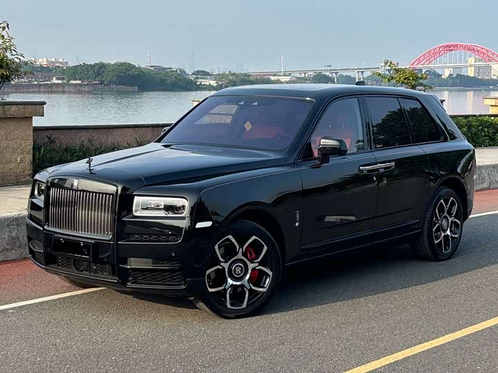 Cullinan 2022 Black Badge