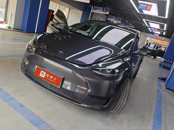 Model Y 2024 rear-wheel drive version