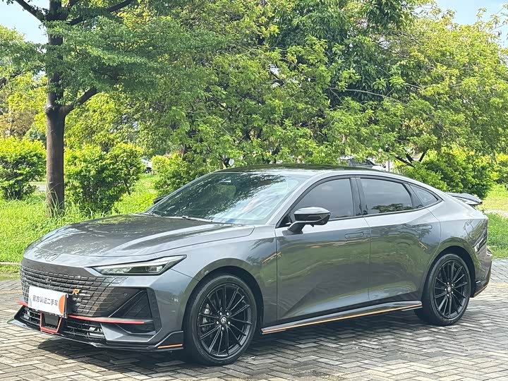 Changan UNI-V 2023 1.5T sports version