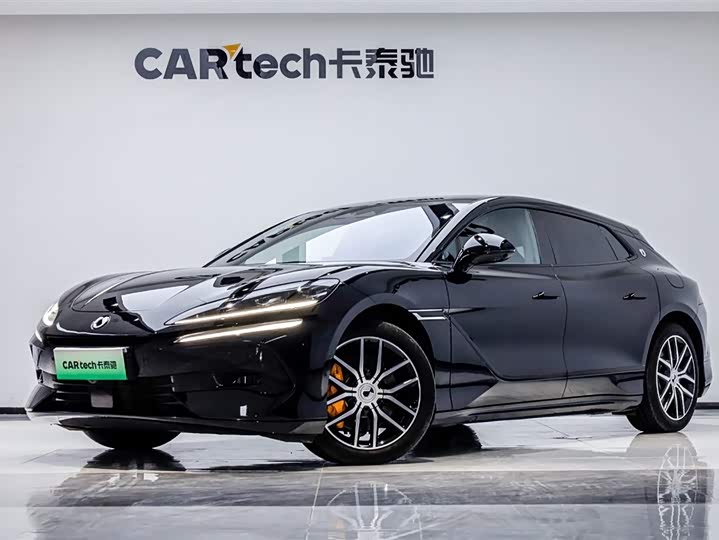 Denza Z9GT 2024 1100 four-wheel drive Max version