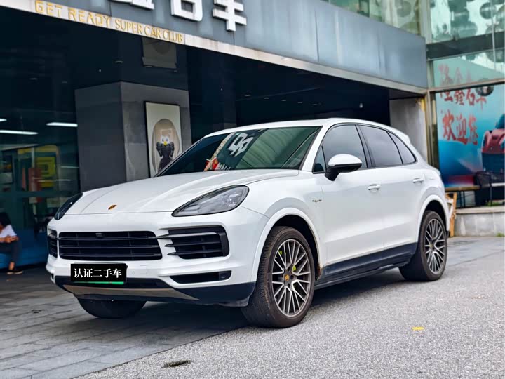 2021 Porsche Cayenne E-Hybrid 2.0T
