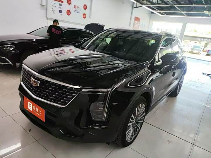 Cadillac XT4 2026 28T Smart Premium Model
