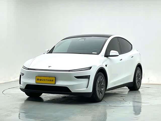 Model Y L 2025 long-range all-wheel drive version