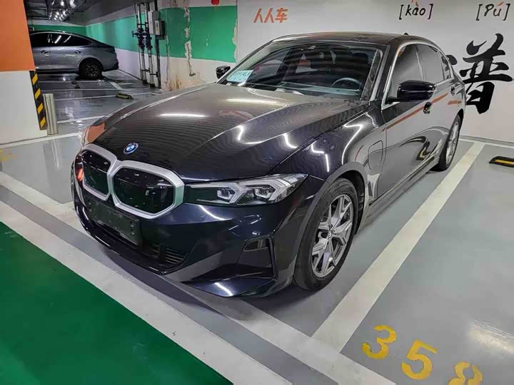 BMW i3 2022 eDrive 35 L