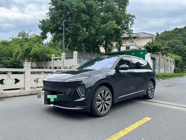 NIO ES8 2023 model 75kWh