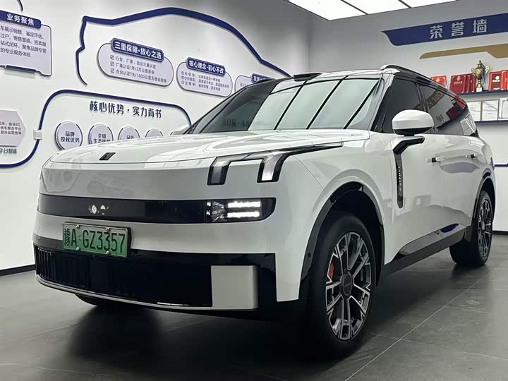 Lynk & Co 900 2025 2.0T Ultra 6-seater