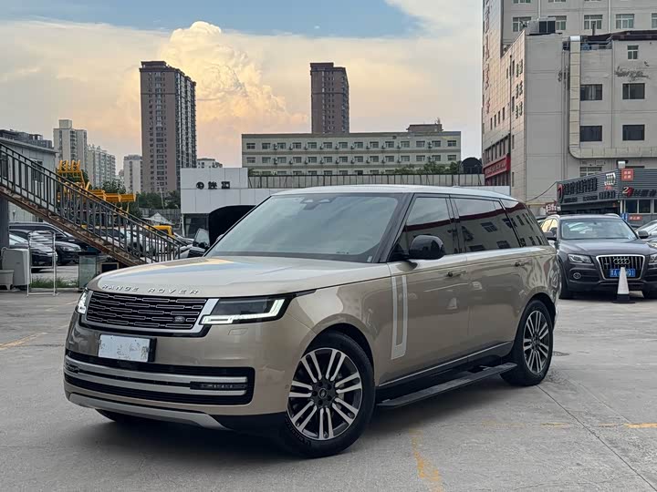 Range Rover 2023 3.0 L6 400PS Genesis Extended Edition