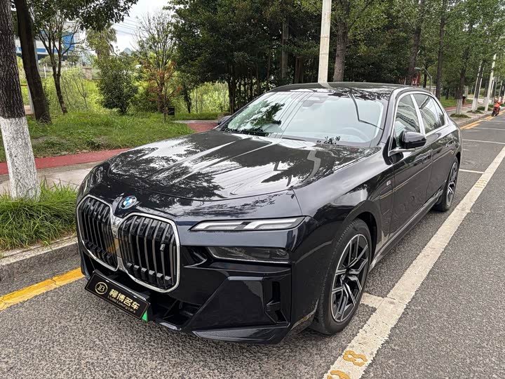 BMW i7 2023 eDrive50L Leading M Sports Package