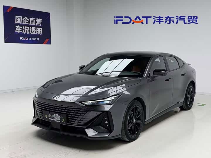 Changan UNI-V 2022 1.5T premium model