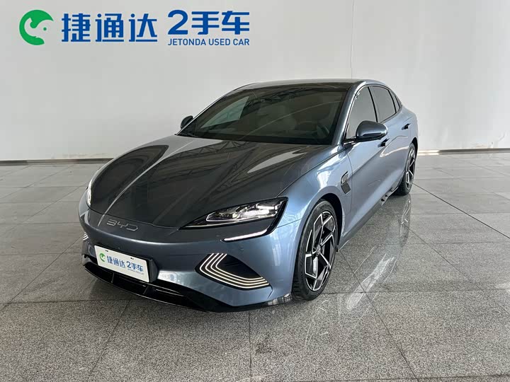 Seal 2022 700km long range rear-wheel drive version