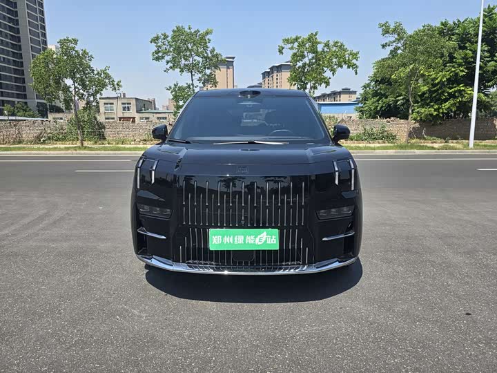 Zeekr 009 2024 6-Seater Executive AWD 108kWh