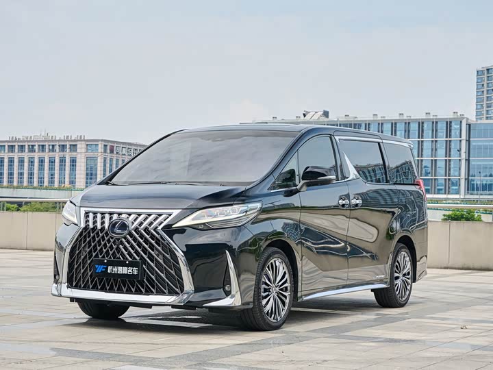 Lexus LM 2020 300h four-seat Royal Edition