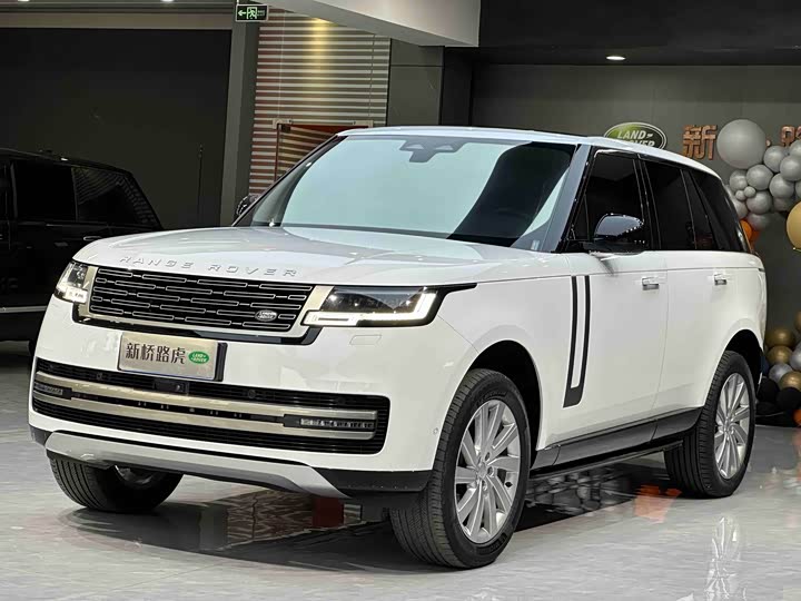Range Rover 2023 3.0 L6 360PS Grand Edition
