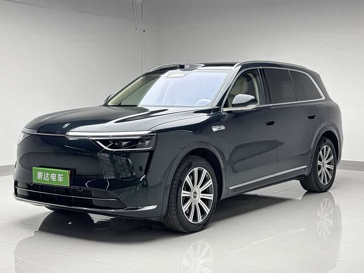 Wenjie M8 2025 extended range Max version 53.4kWh 6-seater version (192-line lidar)