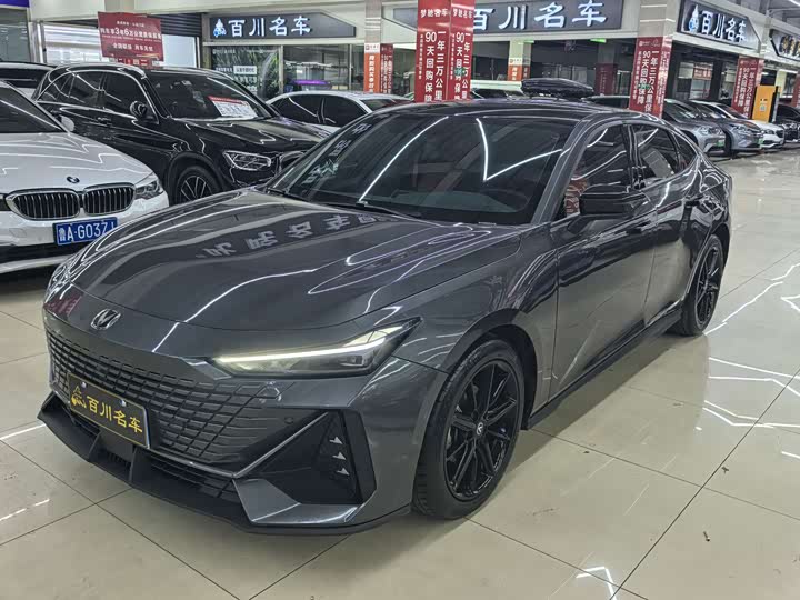 Changan UNI-V 2023 1.5T premium model