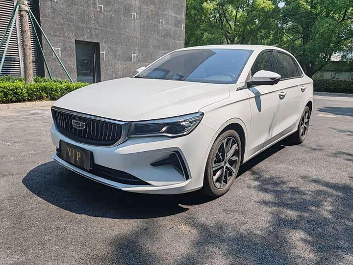 Emgrand 2022 4th Gen 1.5L CVT Deluxe